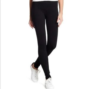 Abound Black High Rise Women's Leggings